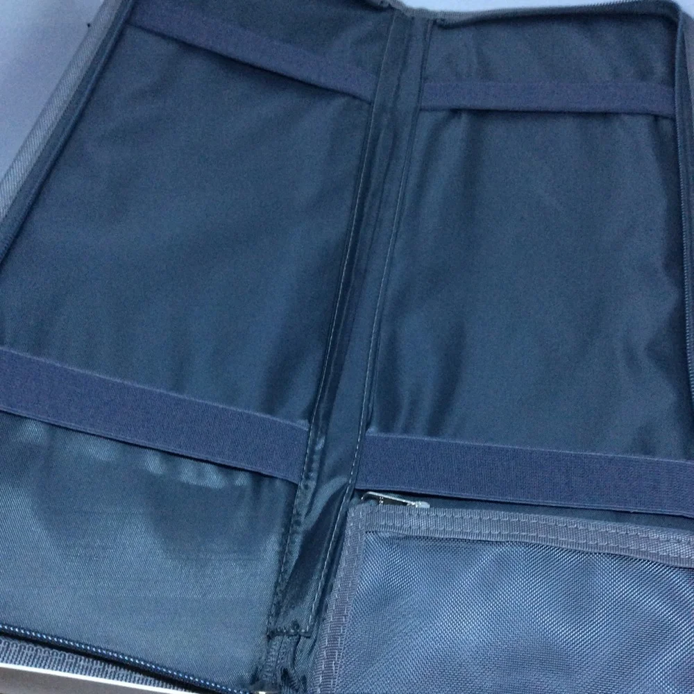 Travel Bag Club Men's‎ Gray Tie Travel Case NWT